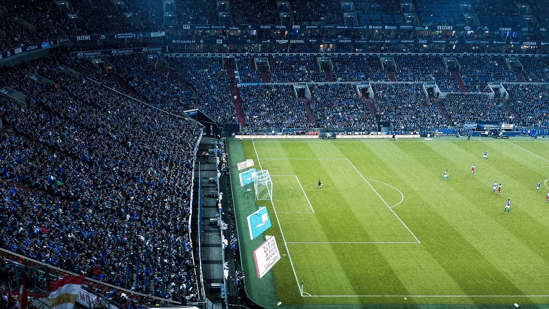 国际米兰双前锋战术再次奏效，米兰大前锋