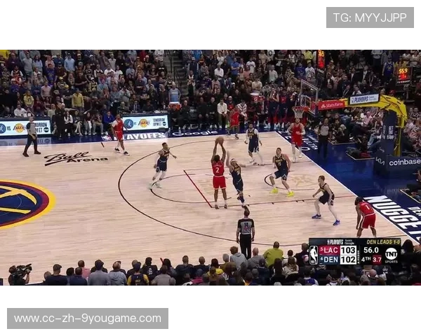 伦纳德突破分球制造空位投篮，快船攻势明显